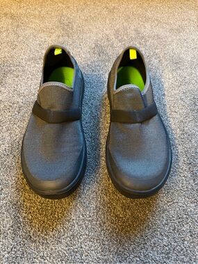 OOFOS Women's Slip-On Loafers in Charcoal Gray with Lime Green Insole